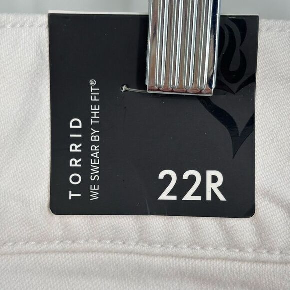 Torrid Straight Leg Denim Jeggings White Size 22R NWT - Picture 6 of 9